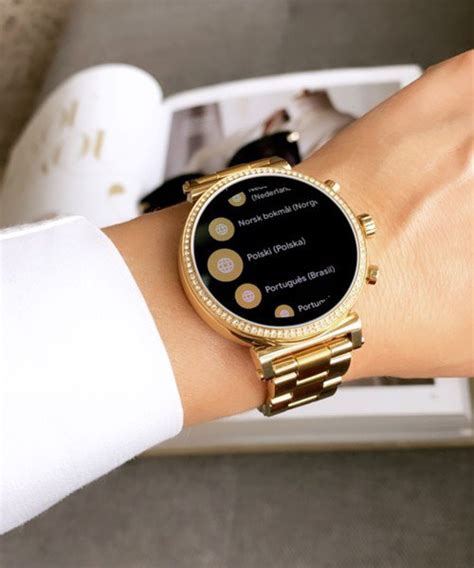 zegarek damski michael kors sofie pavé gold-tone smartwatch złoty|Michael Kors Access Gen 4 Sofie Smartwatch.